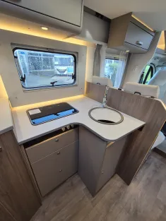 Bild 23 Carado T338 pro+ *Hubbett*SAT*Bettumbau*