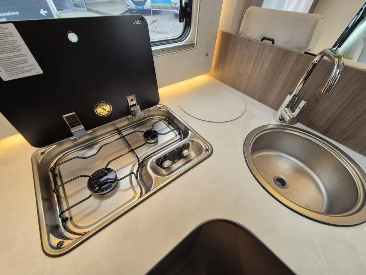 Fahrzeugbild Carado T338 pro+ *Hubbett*TV-Paket*Markise* #22