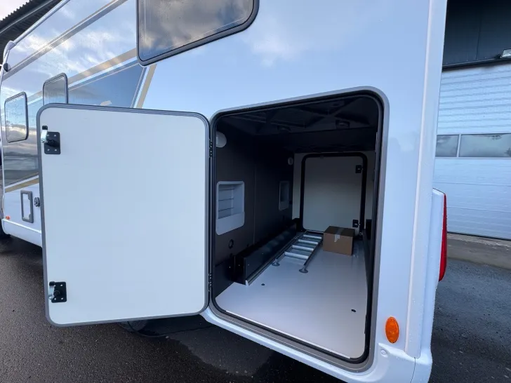 Fahrzeugbild Bürstner B66 TD 690 G Sondermodell *Automatik* #14