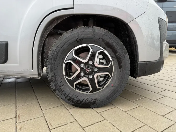 Fahrzeugbild Pössl H-LINE SUMMIT SHINE 600 L R #4