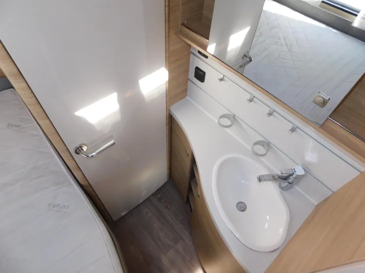 Fahrzeugbild Fendt Bianco Activ 390 FHS Mover, Vorzelt, DuoControl #12