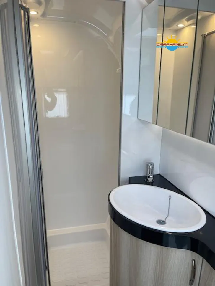 Fahrzeugbild Hobby De Luxe 495 WFB #18