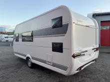 Fahrzeugbild Hobby De Luxe 490 KMF Autark, Garage, 1800 kg #5