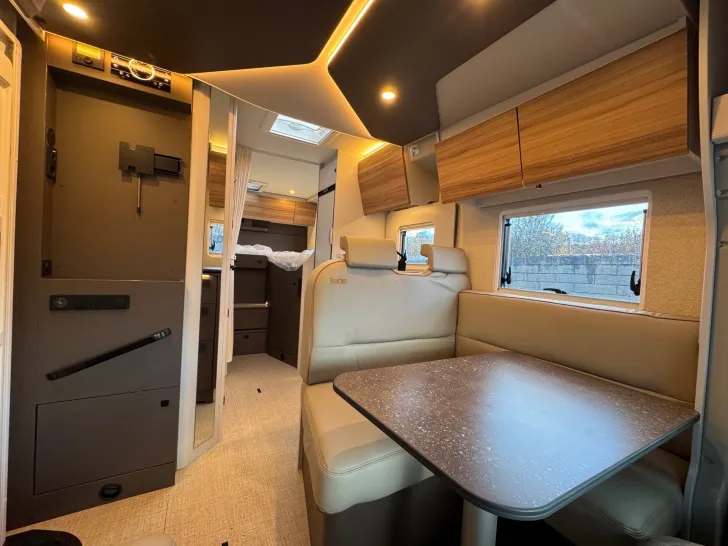 Fahrzeugbild Bürstner B66 690 TD #6