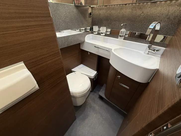 Fahrzeugbild Carthago chic c-line T 4.9 LE #22