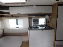 Fahrzeugbild Bürstner Premio 460 TS IC-Line, Klima, Kombidose, 1700KG #7