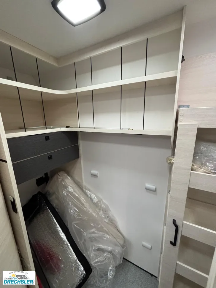 Fahrzeugbild Challenger 240 Graphite mit Vollausstattung! #14