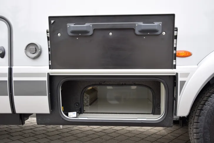 Fahrzeugbild Hymer B-MC I 680 *BlackLine*Premium*Arktispaket* #32