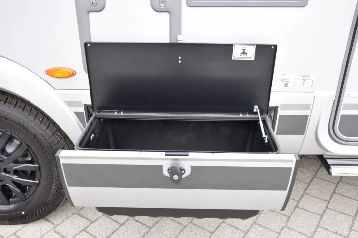 Fahrzeugbild Hymer B-MC I 680 *BlackLine*Premium*Arktispaket* #38