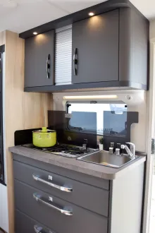 Fahrzeugbild Hobby De Luxe 495 UL #13