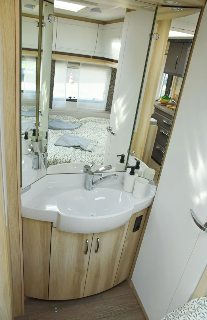 Fahrzeugbild Hobby De Luxe 540 KMFe *IC-Sondermodell* #20