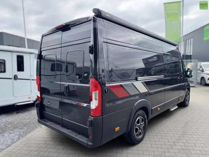 Fahrzeugbild LMC Innovan 640 Einzelbetten Schwarz Markise #5