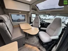 Fahrzeugbild LMC Innovan 640 Einzelbetten Schwarz Markise #10