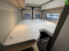 Fahrzeugbild LMC Innovan 640 Einzelbetten Schwarz Markise #20