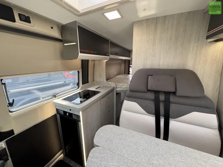 Fahrzeugbild Roller Team Livingstone Advance 6 XL Längshubbett 5,99m #11