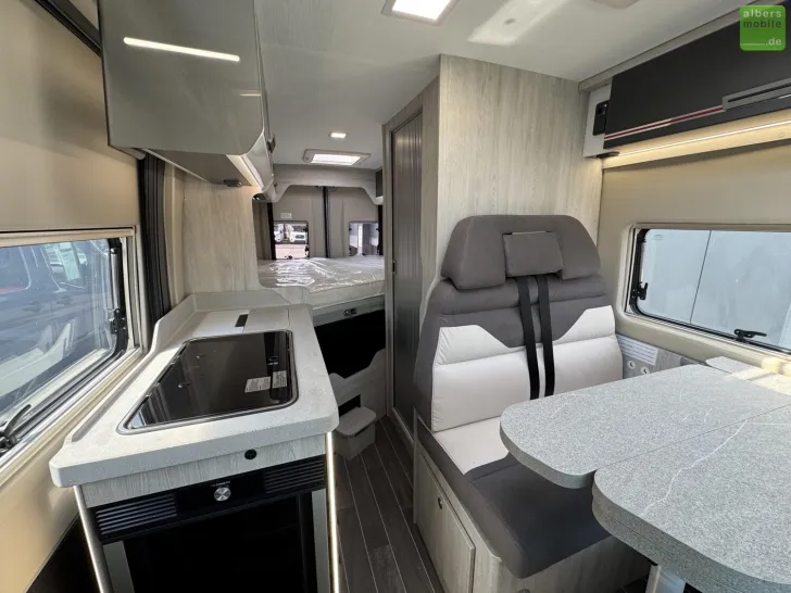 Fahrzeugbild Roller Team Livingstone Advance 6 XL Längshubbett 5,99m #12