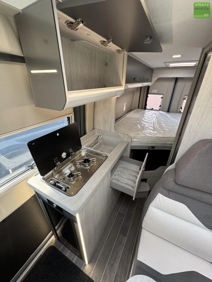 Fahrzeugbild Roller Team Livingstone Advance 6 XL Längshubbett 5,99m #14