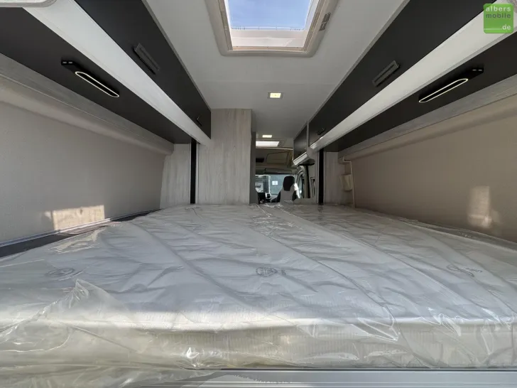 Fahrzeugbild Roller Team Livingstone Advance 6 XL Längshubbett 5,99m #22