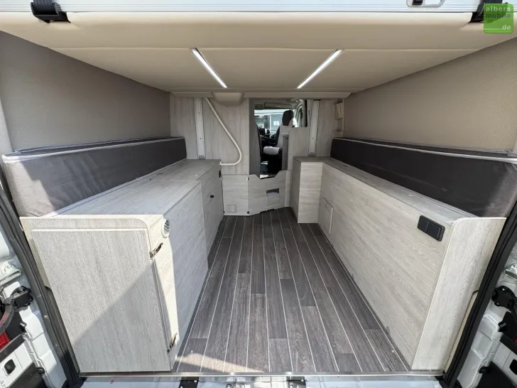 Fahrzeugbild Roller Team Livingstone Advance 6 XL Längshubbett 5,99m #24