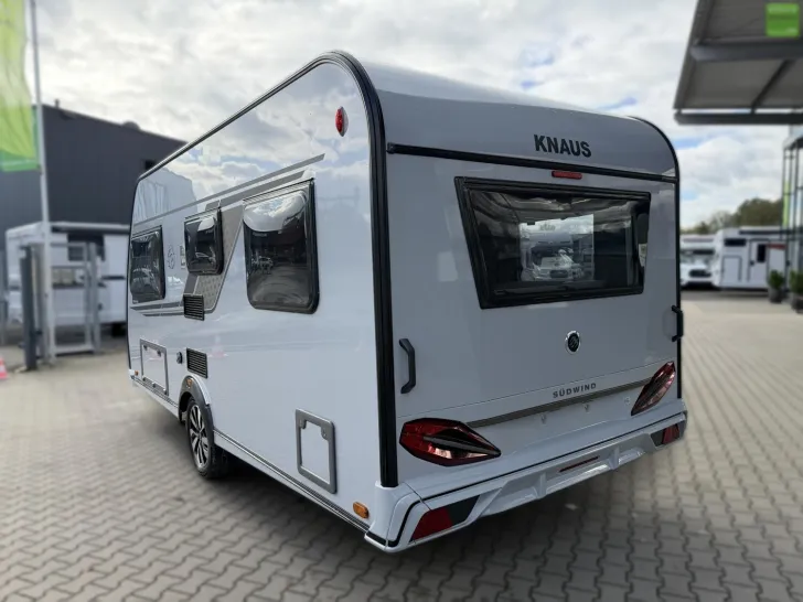 Fahrzeugbild Knaus Südwind BLACK SELECTION 450 FU 1700kg 2026 #6