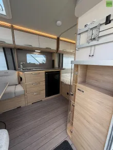 Fahrzeugbild Knaus Südwind BLACK SELECTION 450 FU 1700kg 2026 #8