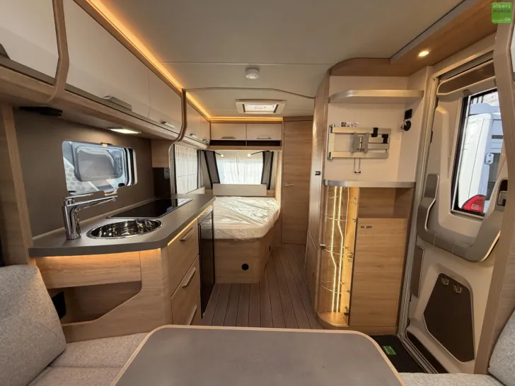 Fahrzeugbild Knaus Südwind BLACK SELECTION 450 FU 1700kg 2026 #13