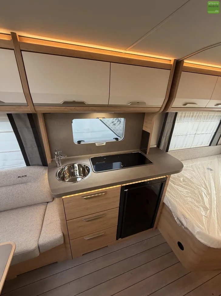 Fahrzeugbild Knaus Südwind BLACK SELECTION 450 FU 1700kg 2026 #16