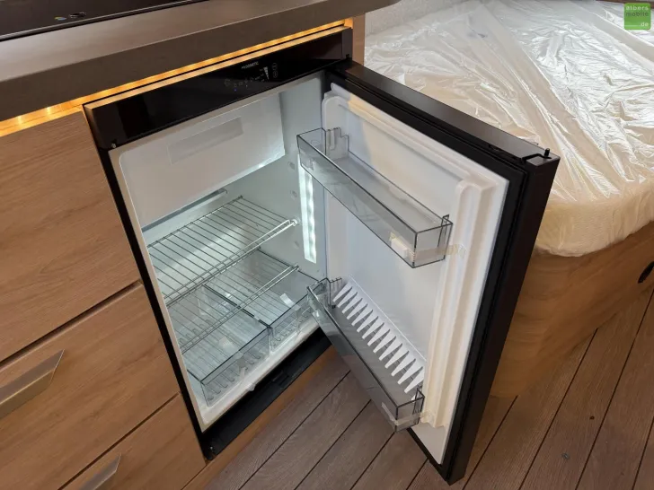 Fahrzeugbild Knaus Südwind BLACK SELECTION 450 FU 1700kg 2026 #18