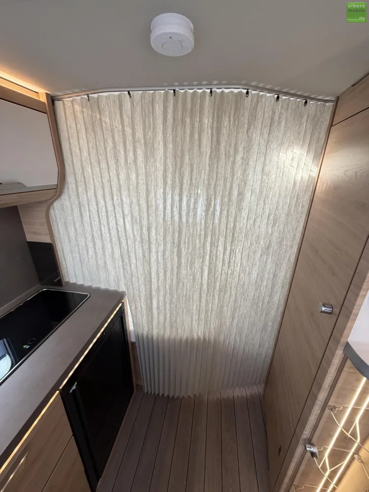 Fahrzeugbild Knaus Südwind BLACK SELECTION 450 FU 1700kg 2026 #27