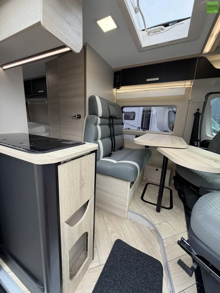 Fahrzeugbild Challenger Van Sport Edition V217 Arctic Automatik 2026 #10