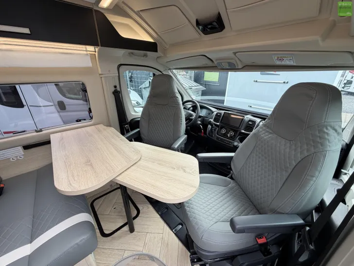 Fahrzeugbild Challenger Van Sport Edition V217 Arctic Automatik 2026 #11