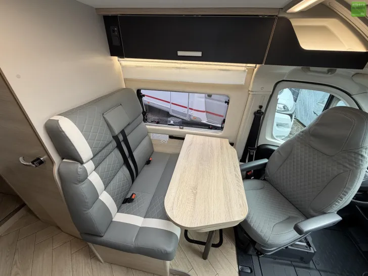 Fahrzeugbild Challenger Van Sport Edition V217 Arctic Automatik 2026 #27