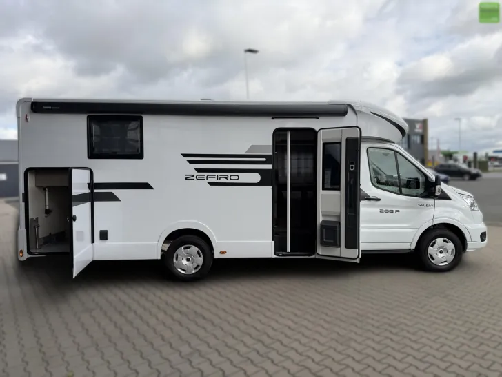 Fahrzeugbild Roller Team Zefiro 266 P 2xLithium 400W Solar 4100 kg 2026 #8