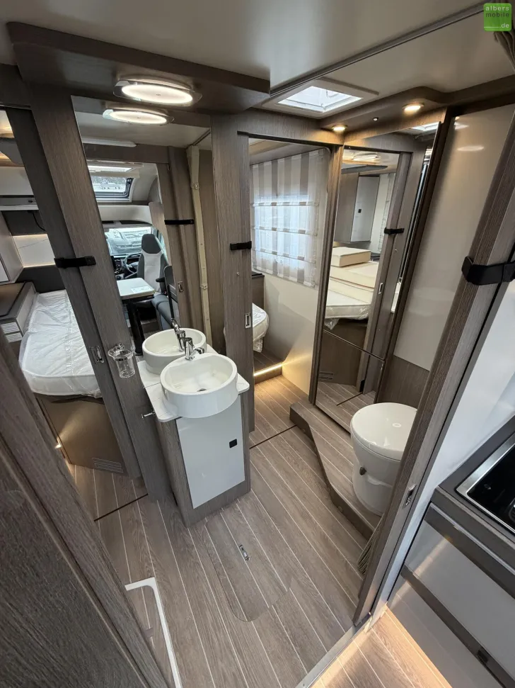 Fahrzeugbild Roller Team Zefiro 266 P 2xLithium 400W Solar 4100 kg 2026 #17