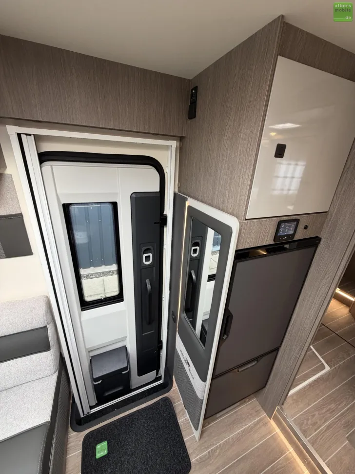 Fahrzeugbild Roller Team Zefiro 266 P 2xLithium 400W Solar 4100 kg 2026 #27