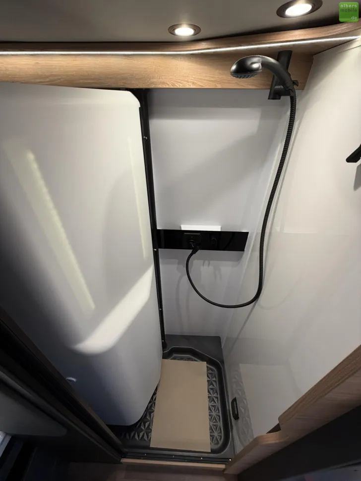 Fahrzeugbild Knaus BoxLife PLATINUM SELECTION 600 MQ Hubbett ACC 26 #19