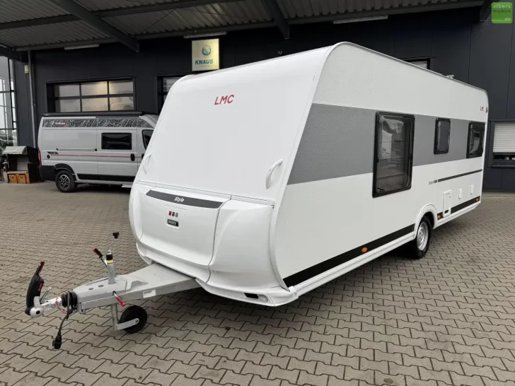 Fahrzeugbild LMC Style 450 D Queensbett Aufstelldach 1800kg #6