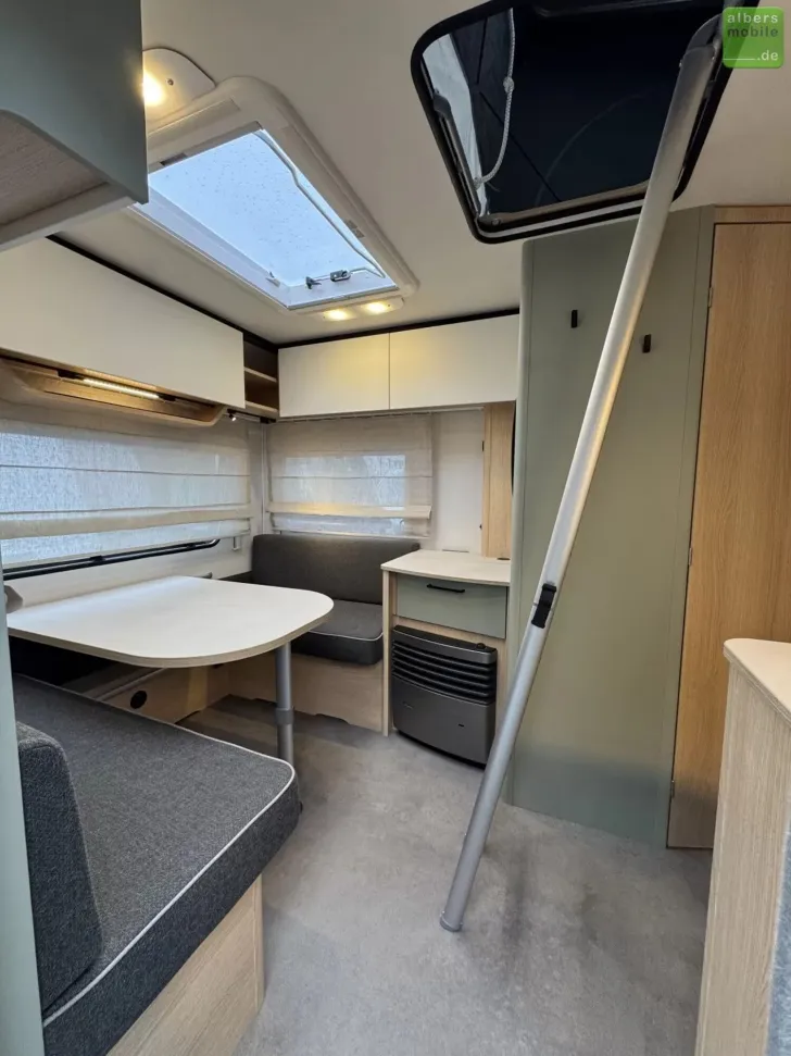 Fahrzeugbild LMC Style 450 D Queensbett Aufstelldach 1800kg #8