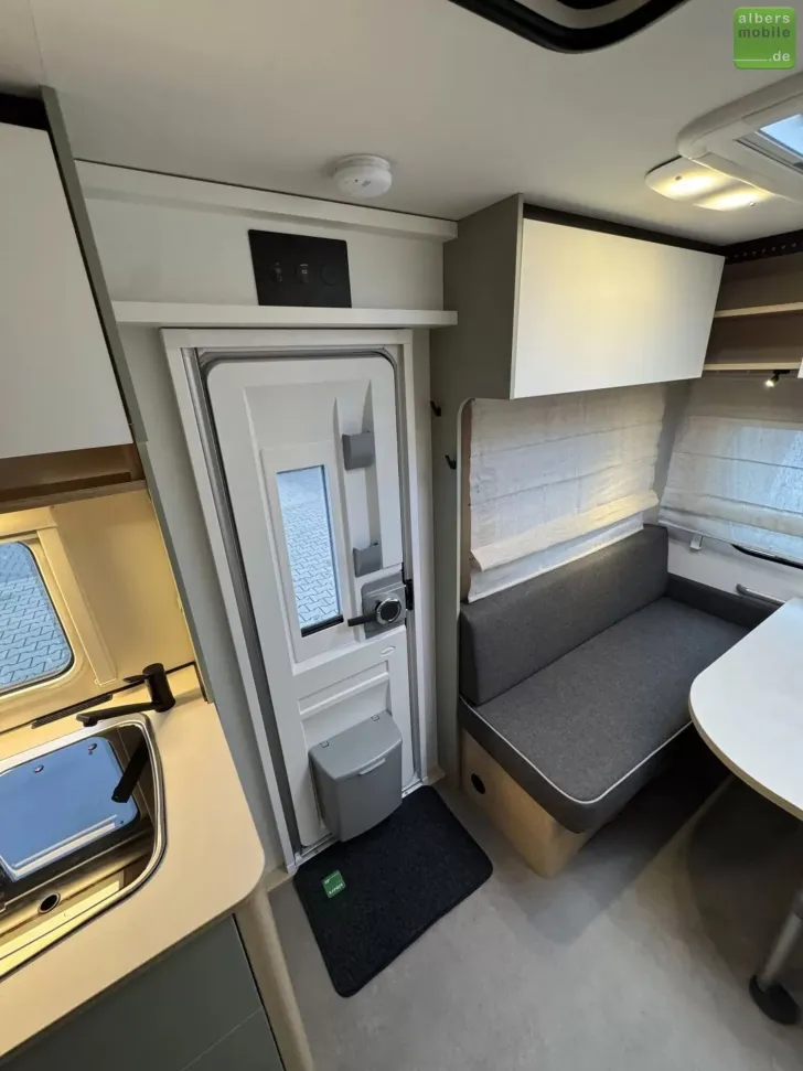 Fahrzeugbild LMC Style 450 D Queensbett Aufstelldach 1800kg #23