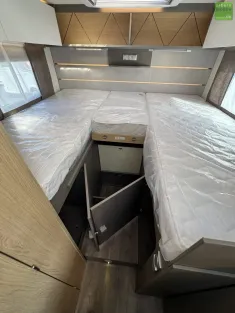 Bild 26 LMC Tourer Lift H 664 G Automatik Navi Einzelbetten