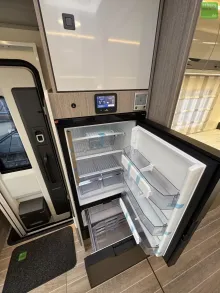 Fahrzeugbild Roller Team Zefiro 282 TL Heckbad ALDE Heizung Full-LED #14