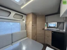 Fahrzeugbild Knaus Yaseo 340 PX Gas Bugfenster 1300kg Dusche #11