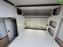 Fahrzeugbild Knaus Yaseo 340 PX Gas Bugfenster 1300kg Dusche #23