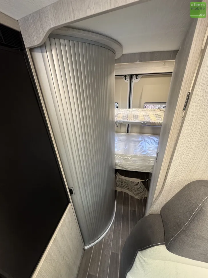 Fahrzeugbild Roller Team Livingstone 7 Active 5-Sitzplätze Winter Paket #18