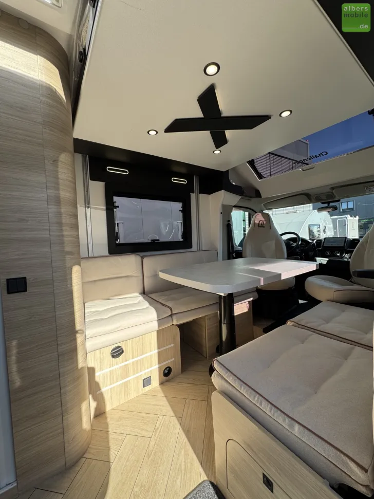 Fahrzeugbild Challenger X Open Edition X250 Automatik Markise Solar #8