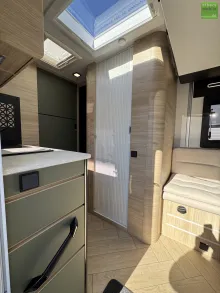 Fahrzeugbild Challenger X Open Edition X250 Automatik Markise Solar #9