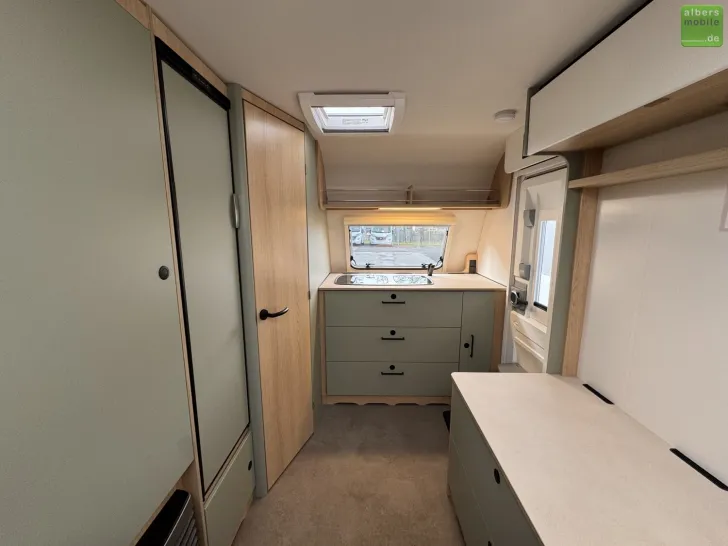 Fahrzeugbild LMC Style 400 F 1500kg Klappbett Bugküche #20