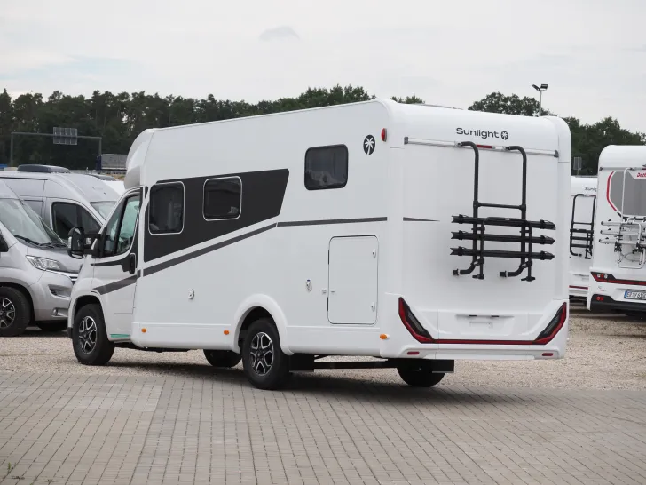 Fahrzeugbild Sunlight T 67S Adventure Edition, Automatik, Hubbett #3