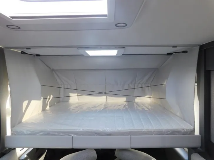 Fahrzeugbild Hymer B-Klasse MC I 680 Arktis+Lithiumpaket, Solar, TV #17