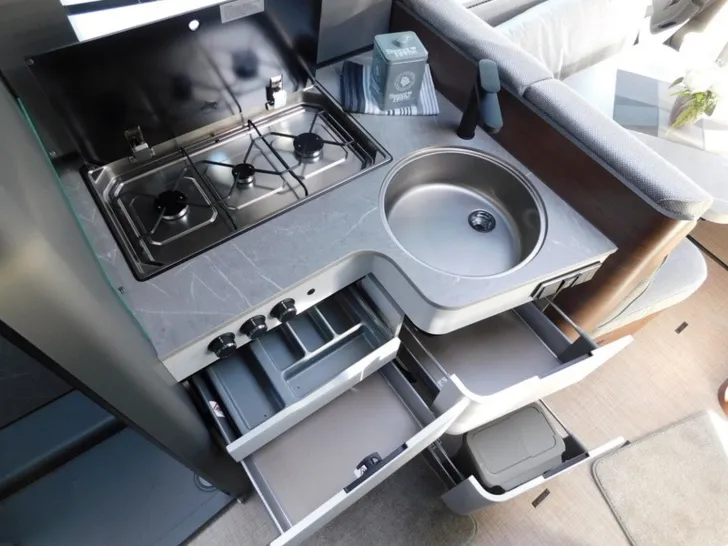 Fahrzeugbild Hymer B-Klasse MC I 680 Arktis+Lithiumpaket, Solar, TV #20